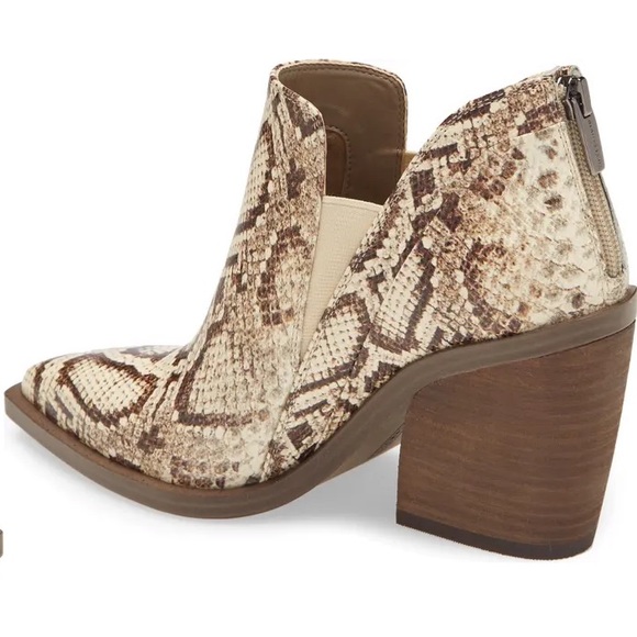 Vince Camuto Shoes - Vince Camuto Gradina Block Heel Bootie Brown Snake Print Size 7.5